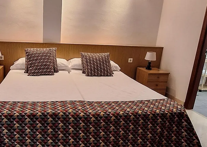 Jardines מלון Mortera